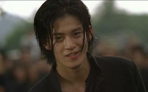 小栗旬被爆料 道歉视频,真诚认错，网友热议